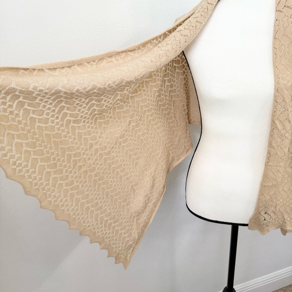 Club Monaco Beige Cream Elegant Knitted Winter Shawl Soft Scarf Casual Neutral - Picture 5 of 8